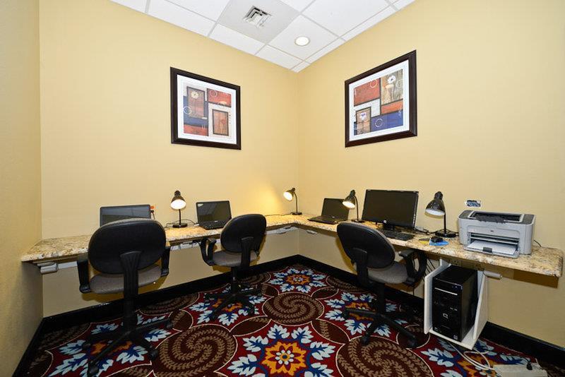 Causeway Bay Hotel Lansing Facilities photo